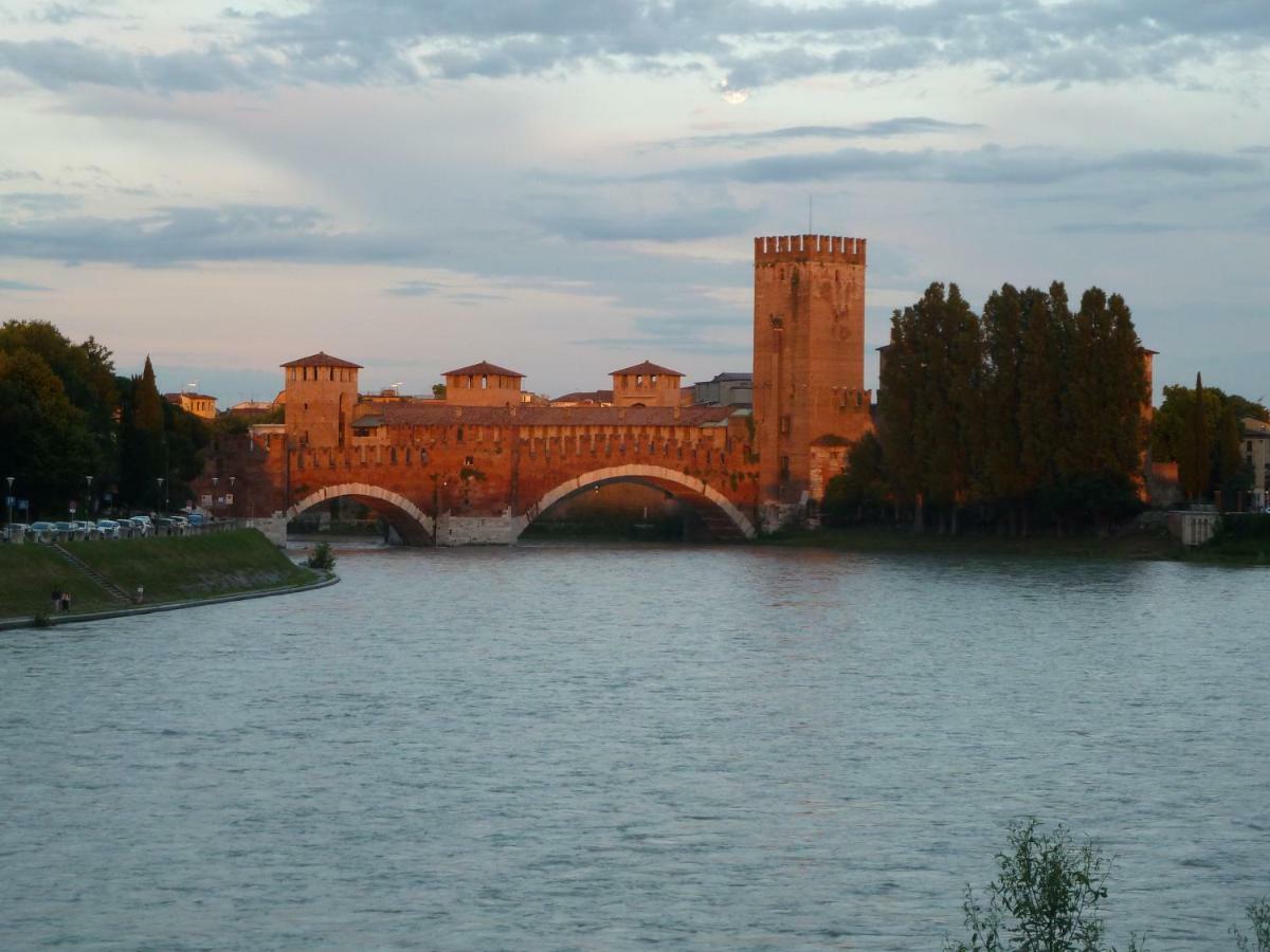 شقة Casa Archi - Vista Sul Fiume فيرونا المظهر الخارجي الصورة